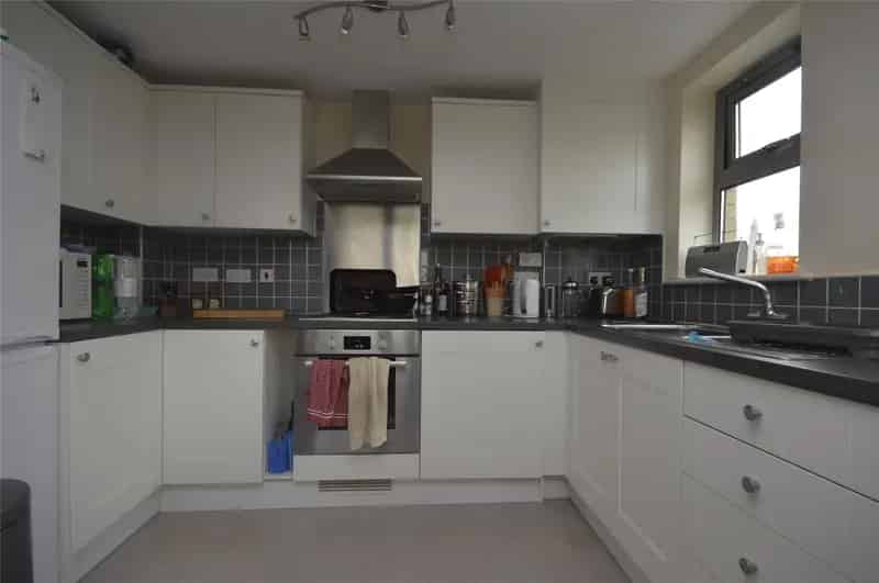 2 Bedroom Apartment to Rent No Deposit Option Available