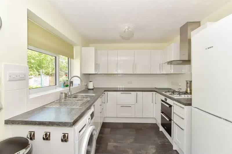 2 Bedroom Terraced Bungalow for Sale in Marden