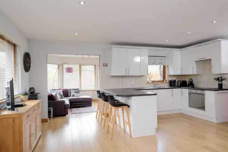 5 Bedroom Detached House for Sale in Alford
