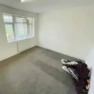 3 rooms flat of 156 m² in Birmingham