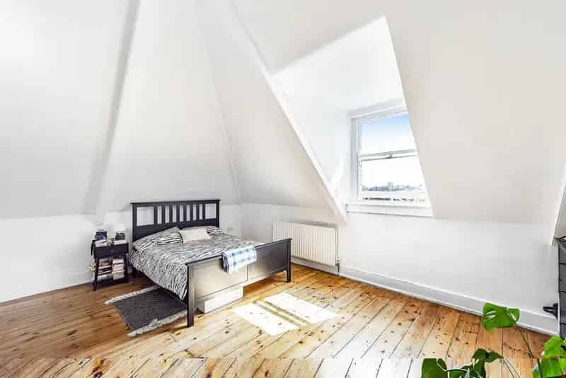 Bright Loft Apartment near Amenities