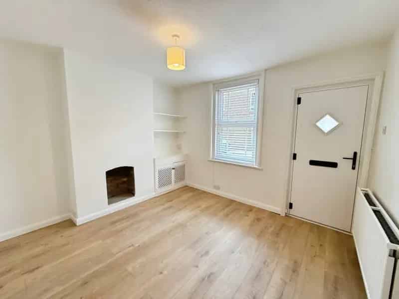 2 Bedroom House To Rent Available 01072025