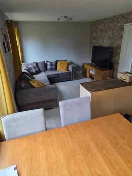 3 Bed Mid Terrace House Near M62 M60 Motorways