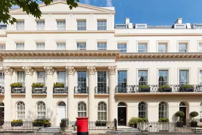 Luxury Family Home Regent's Park London