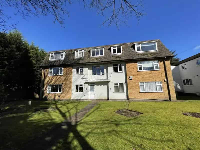 2 Bed House for Sale near Shirley Train Station