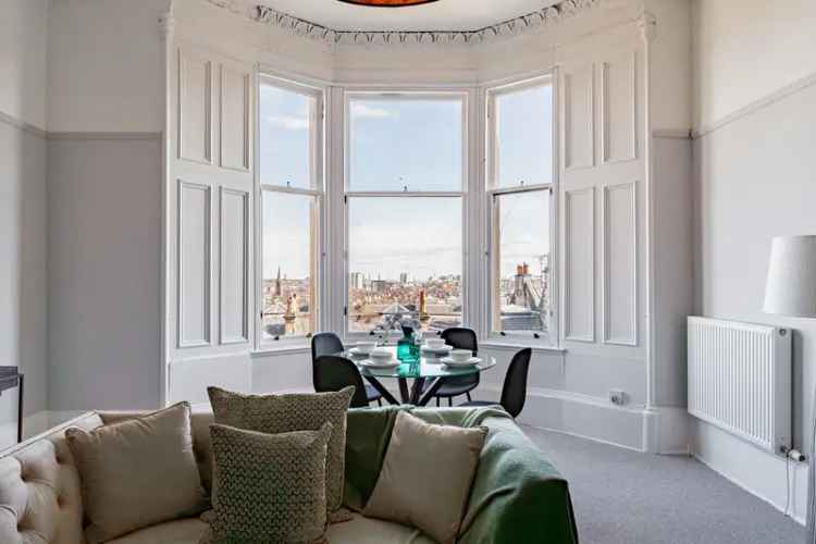 Four Bedroom Apartment Hillhead Glasgow