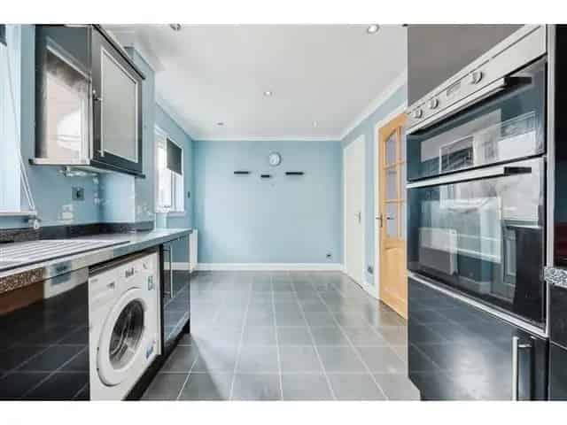 3 Bedroom Semi-Detached Villa For Sale