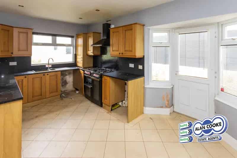 3 Bedroom Semi-Detached House to Rent