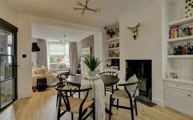 House For Sale in Taunton, England