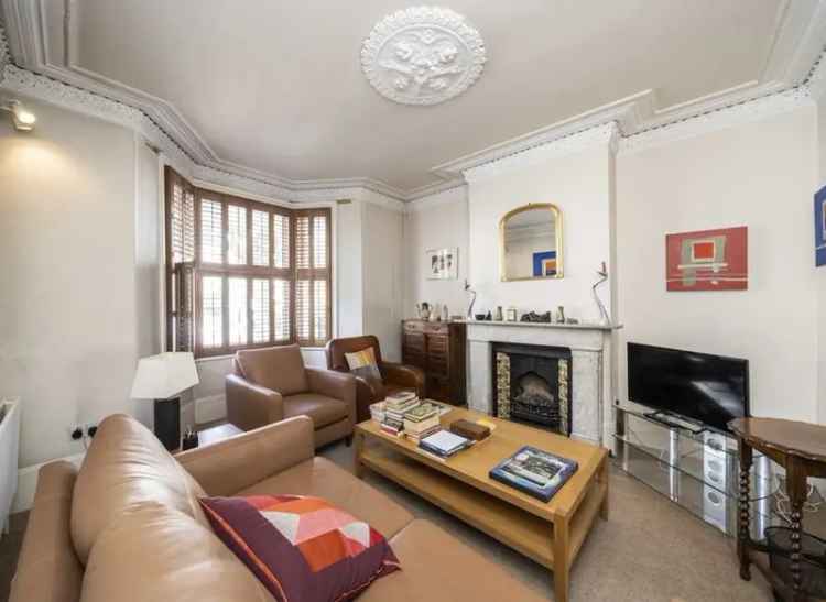 Three Bedroom Victorian Family Home Between the Commons