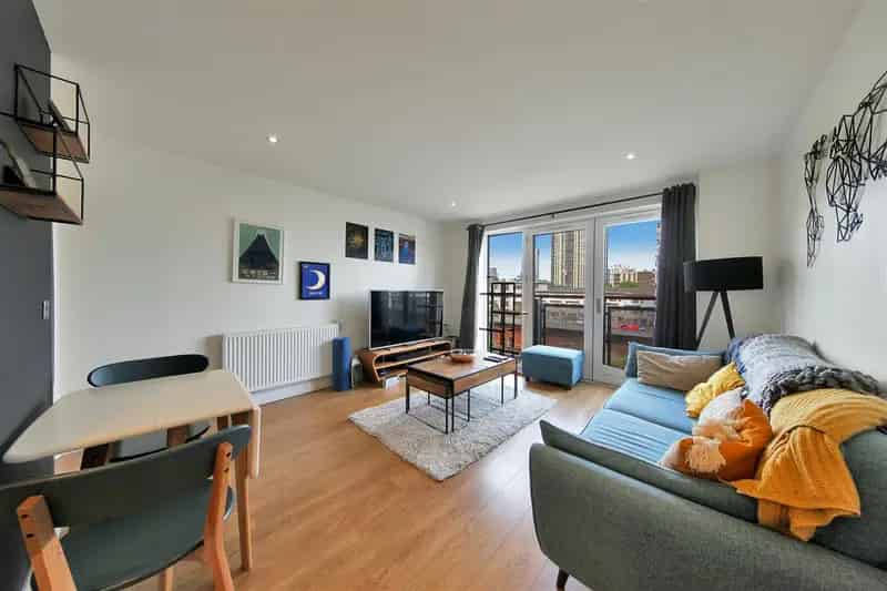 1 Bedroom Apartment House to Rent in Bow, London