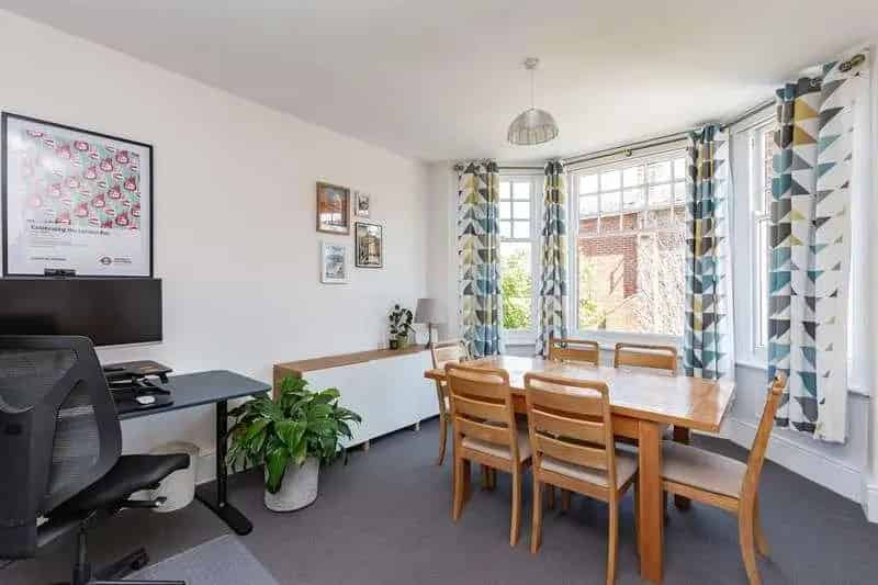 3 Bed Flat for Sale Freehold Herne Bay Large Garden Garage
