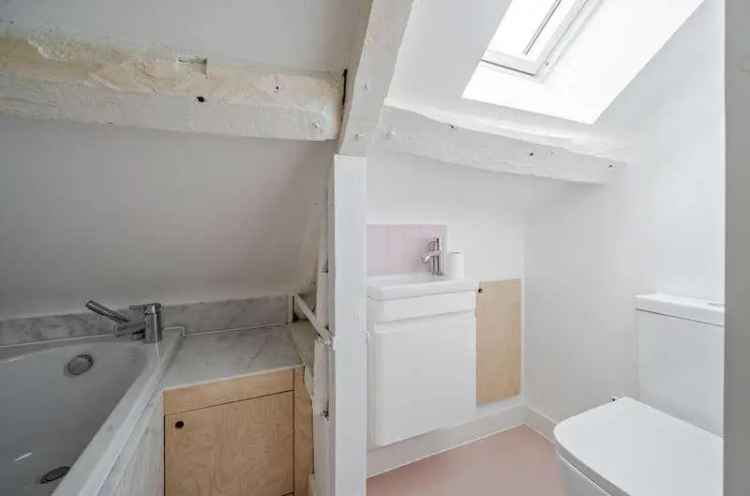 4 Bed Detached House for Sale