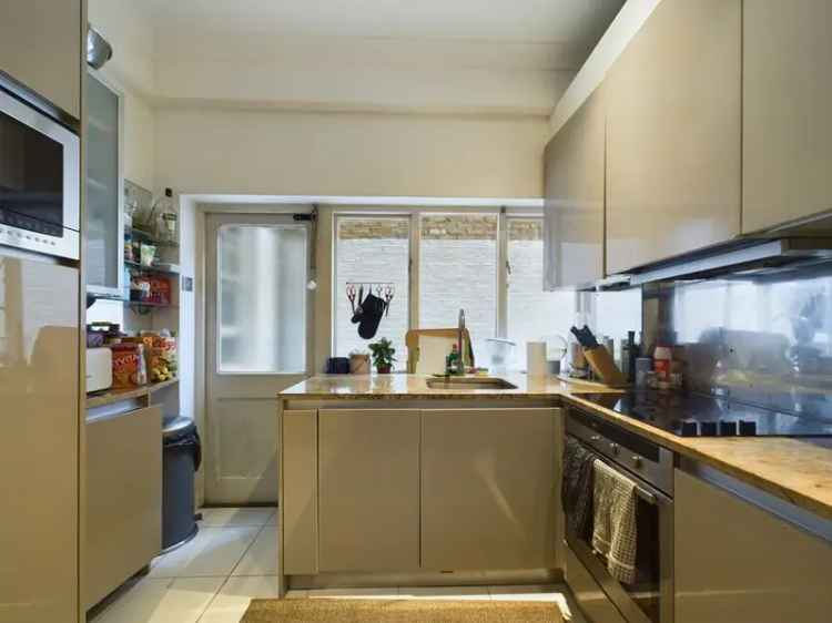 2 Bedroom Flat for Sale in Pimlico SW1V