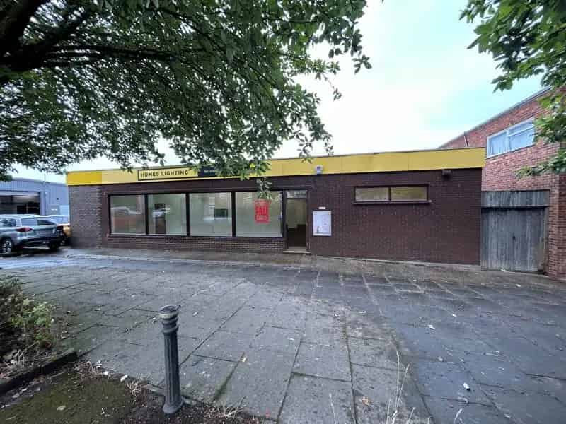 Retail Showroom with Parking
