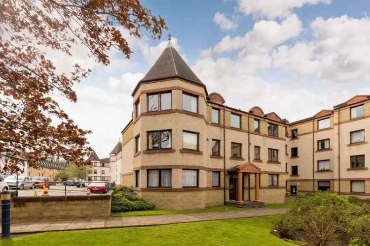 2 Bedroom Flat for Sale Near Union Canal