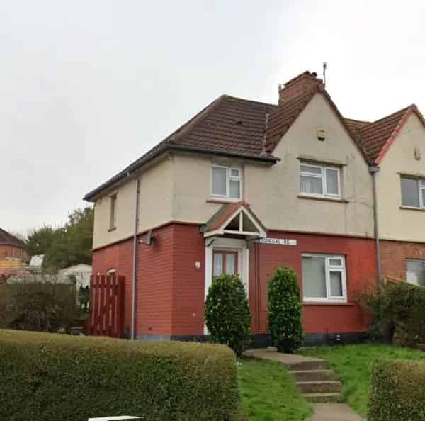 3 Bed Corner House Large Garden Quiet Location
