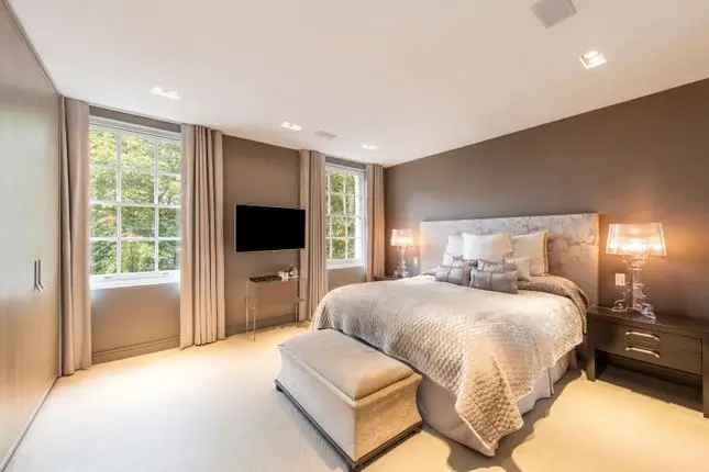 Terraced house to rent in Montpelier Square, Knightsbridge, London SW7