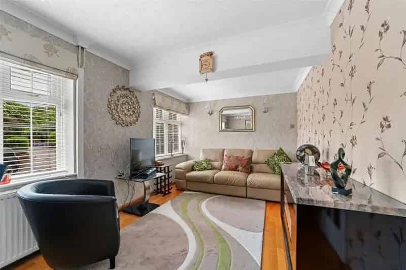 4 Bed Detached House For Sale