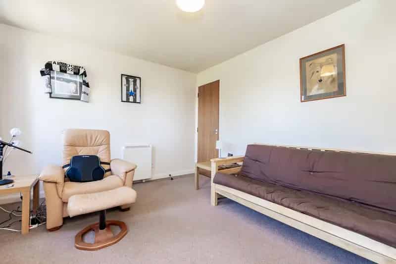 2 Bedroom Top Floor Flat for Sale in Persley Aberdeen