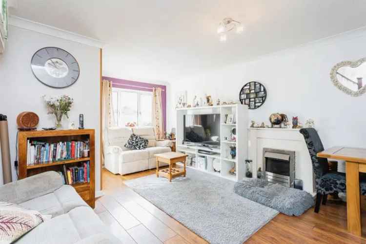 Three Bedroom Semi Detached House Burgess Hill