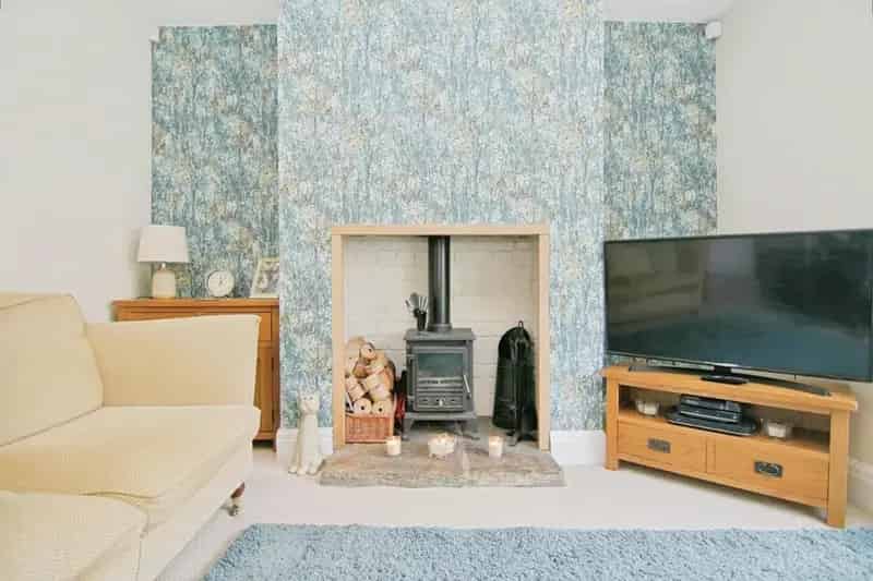 2 Bed Semi-Detached House for Sale