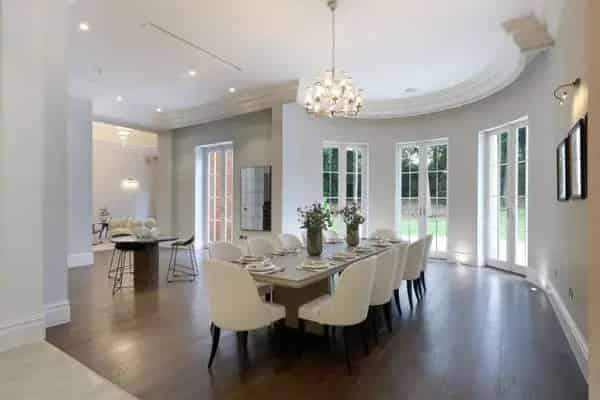 Luxury 11,500 sq ft Home with Indoor Pool and 6 Suites in Oxshott