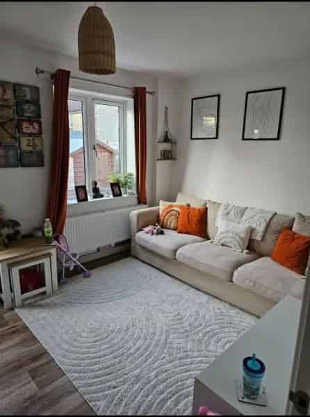 Large 2 Bed Semi Detached House with Garden and Parking