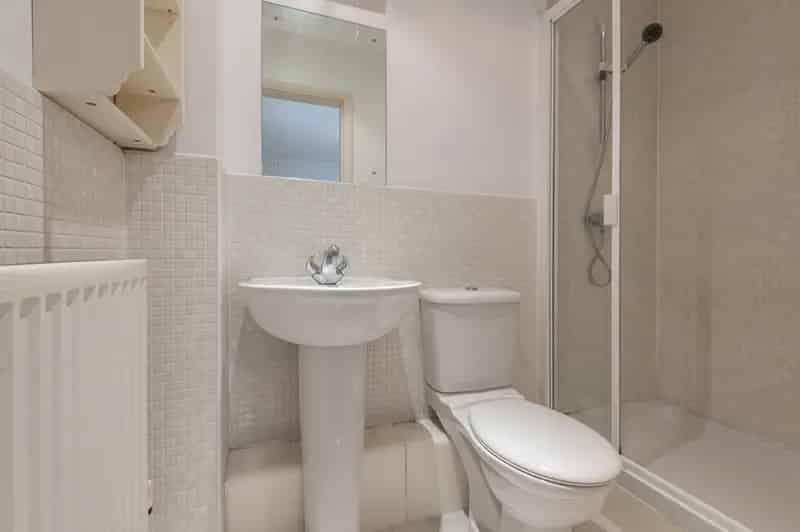 2 Bedroom Flat House to Rent in Chapel Allerton