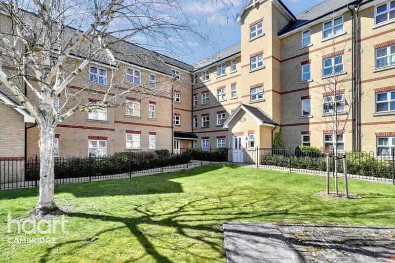 1 Bedroom Apartment for Sale in Cambridge