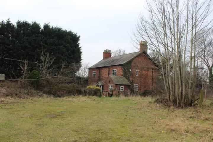 Detached Period Property Requiring Modernisation Three Double Bedrooms Large Garden