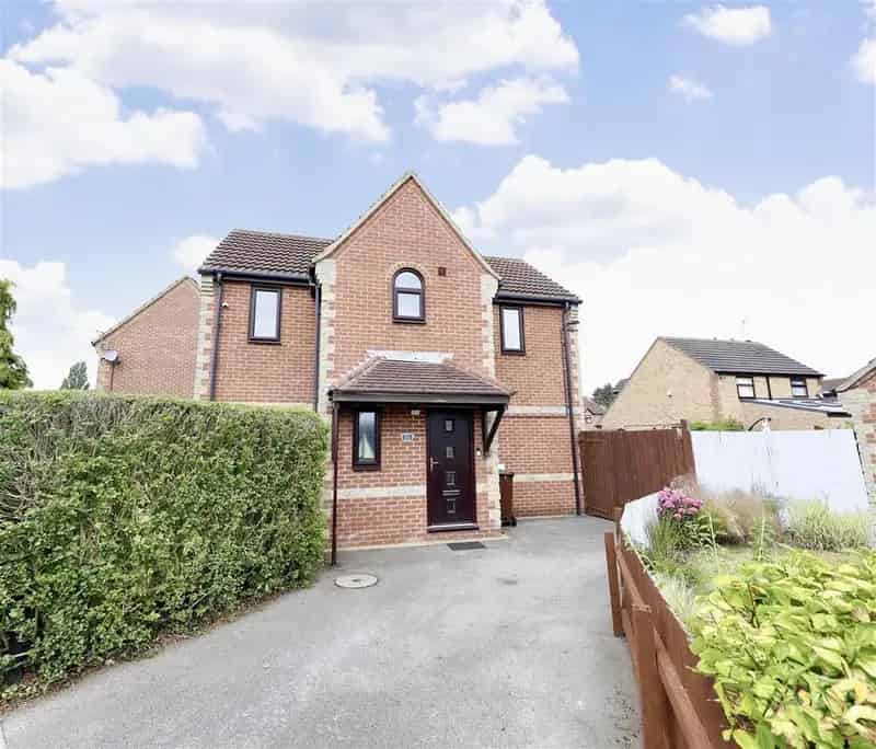 3 Bedroom Detached House for Sale Near Pickering Park