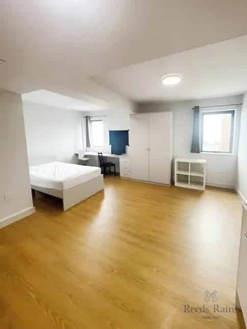 Student Studio Flat Liverpool All Bills Included Zero Deposit