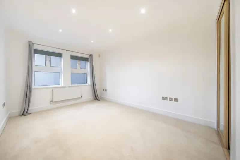 One Bedroom Apartment North Kingston River Thames Canbury Park