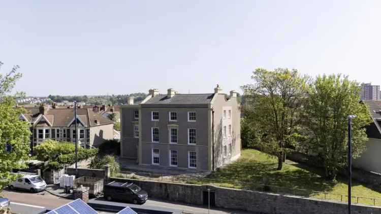 2 Bedroom Maisonette for Sale