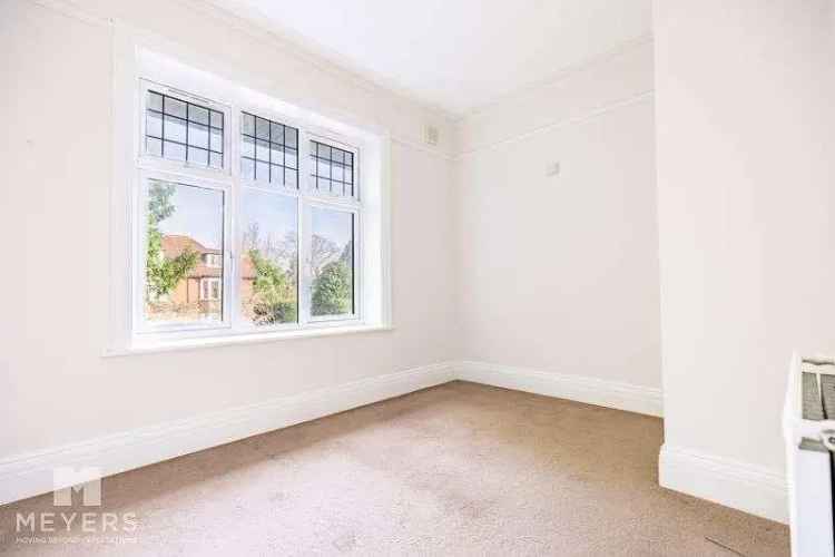 2 bed flat for sale