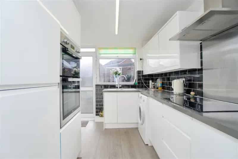 2 Bedroom House For Sale Easingwold No Onward Chain