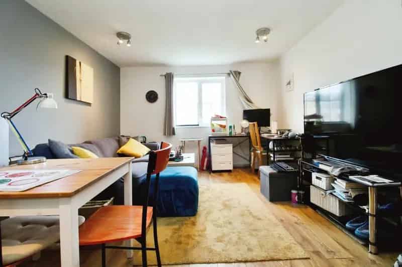 1 Bedroom Flat Cardiff Bay Windsor Quay Investment Opportunity