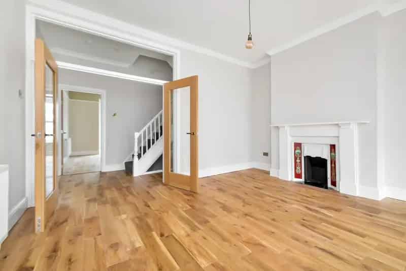 Semi Detached House for Sale Southsea Hampshire 5 Bedrooms