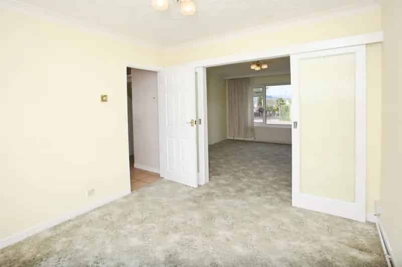 3 bedroom semi-detached house