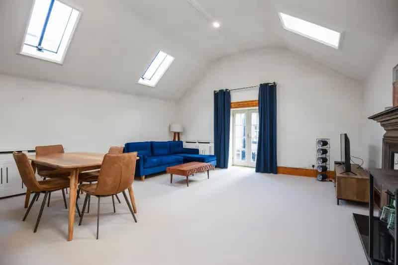 2 Bedroom Maisonette House to Rent in Edinburgh City Centre