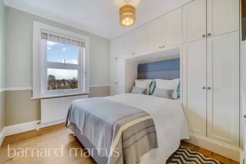 One Bedroom Flat in Acton Cumberland Park Zero Deposit Available