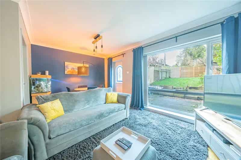 3 Bedroom Townhouse Near Wykebeck Way Nature Trail