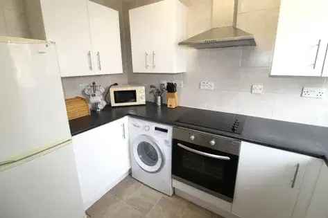 2 Bedroom Furnished Flat Aberdeen City Centre 63m²