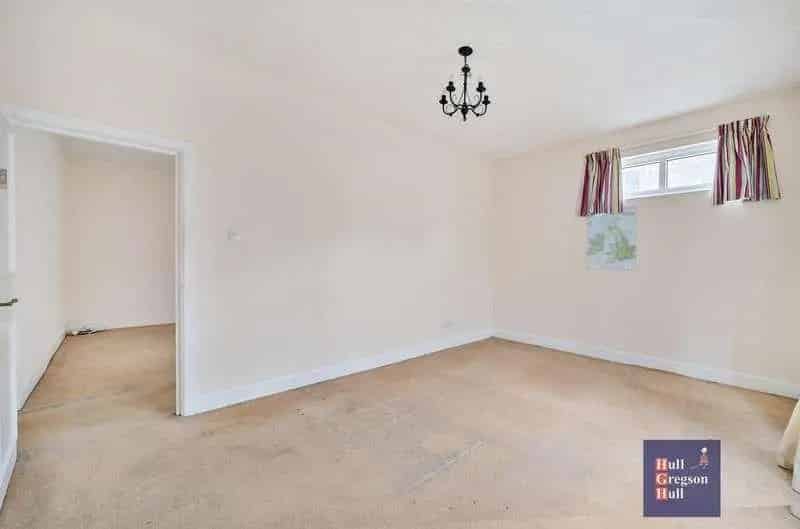 2 Bed Flat for Sale in Swanage - Seaside Retreat