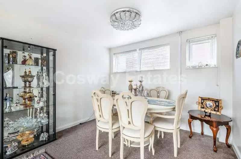 3 Bed End Terrace House for Sale