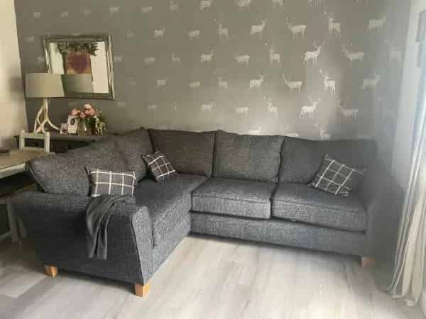 Two Double Bedroom House Near Primary School