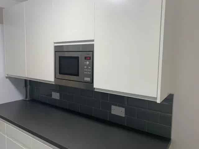 5 Bedroom Semi Detached House Near University