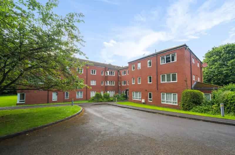 2 Bedroom Apartment For Sale