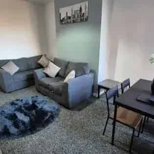 4 rooms house of 90 m² in Manchester